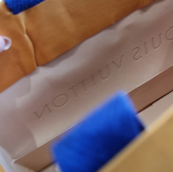 Authentic LV storage gift bag - Picture 6 of 6